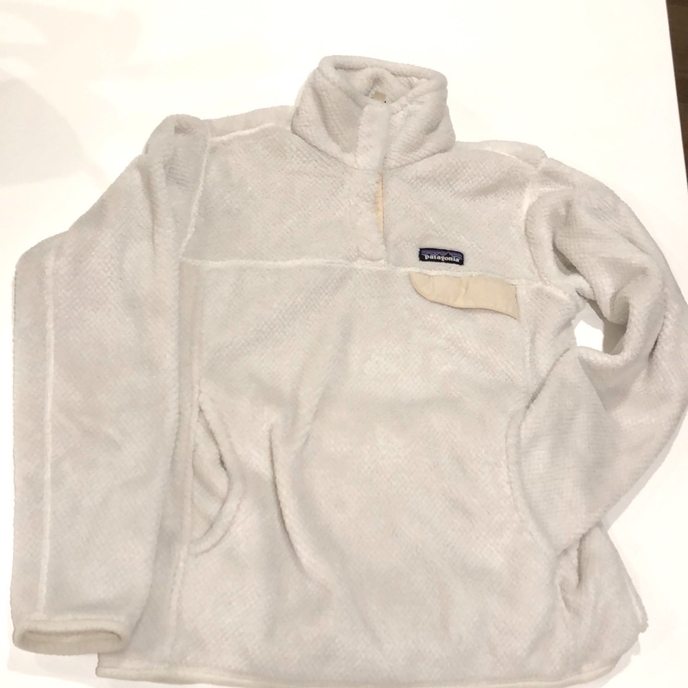 Patagonia 1/4 snap fleece pullover.